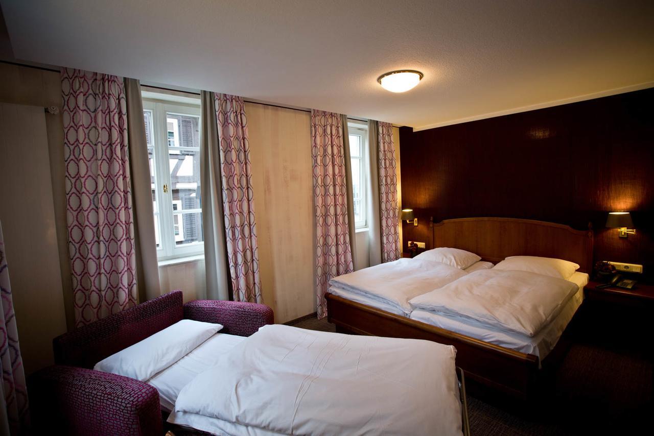 Hotel Karpfen เอเบอร์บาค ภายนอก รูปภาพ