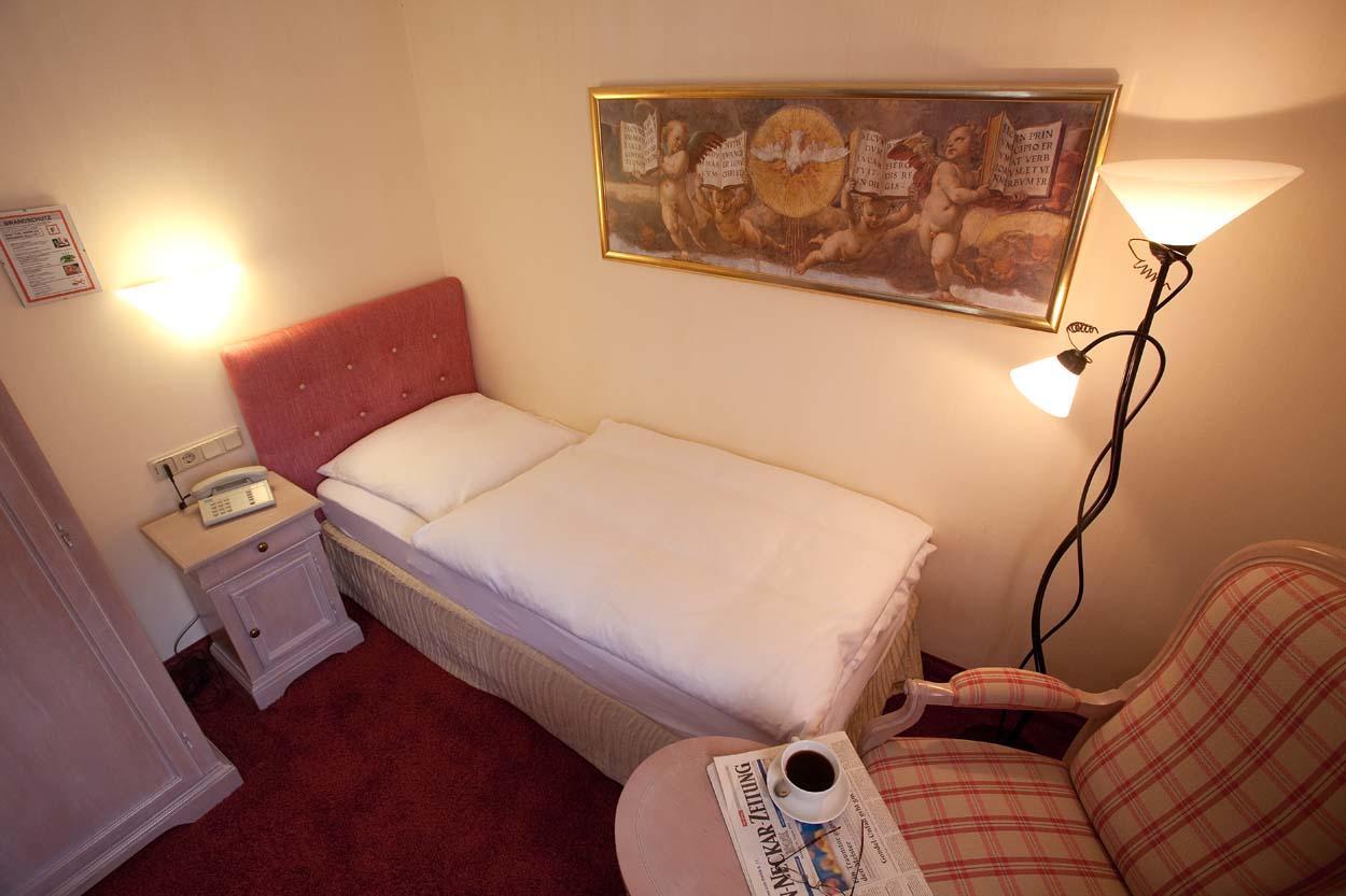 Hotel Karpfen เอเบอร์บาค ภายนอก รูปภาพ
