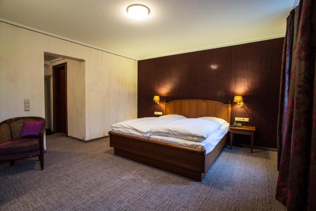 Hotel Karpfen เอเบอร์บาค ภายนอก รูปภาพ
