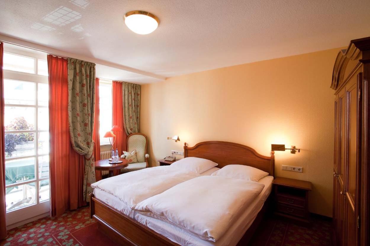Hotel Karpfen เอเบอร์บาค ภายนอก รูปภาพ